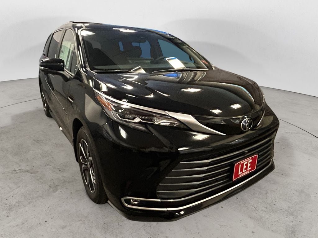 New 2026 Toyota Sienna Platinum AWD/4WD image 7