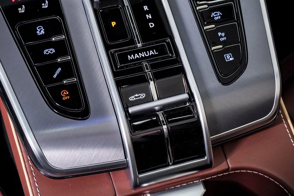 New 2026 Aston Martin Vanquish Convertible image 38