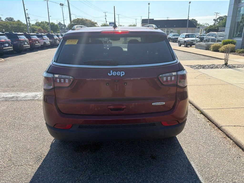 Used 2020 Jeep Compass Latitude FWD image 9