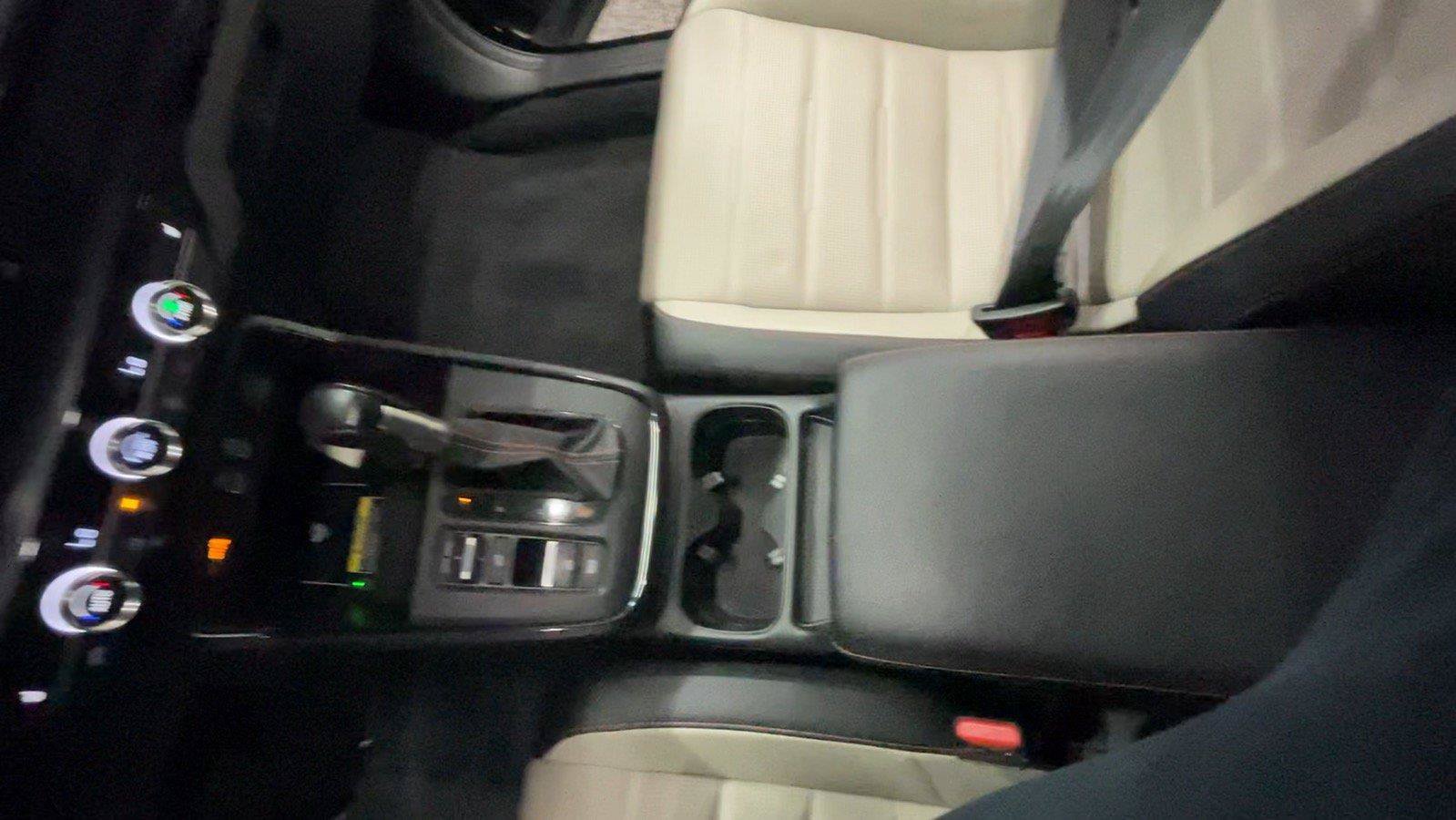 Used 2024 Honda CR-V Sport Touring image 36