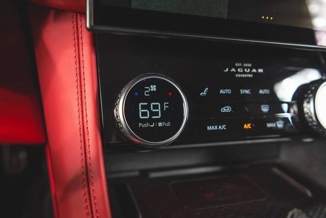 Used 2022 Jaguar F-PACE SVR AWD/4WD image 50