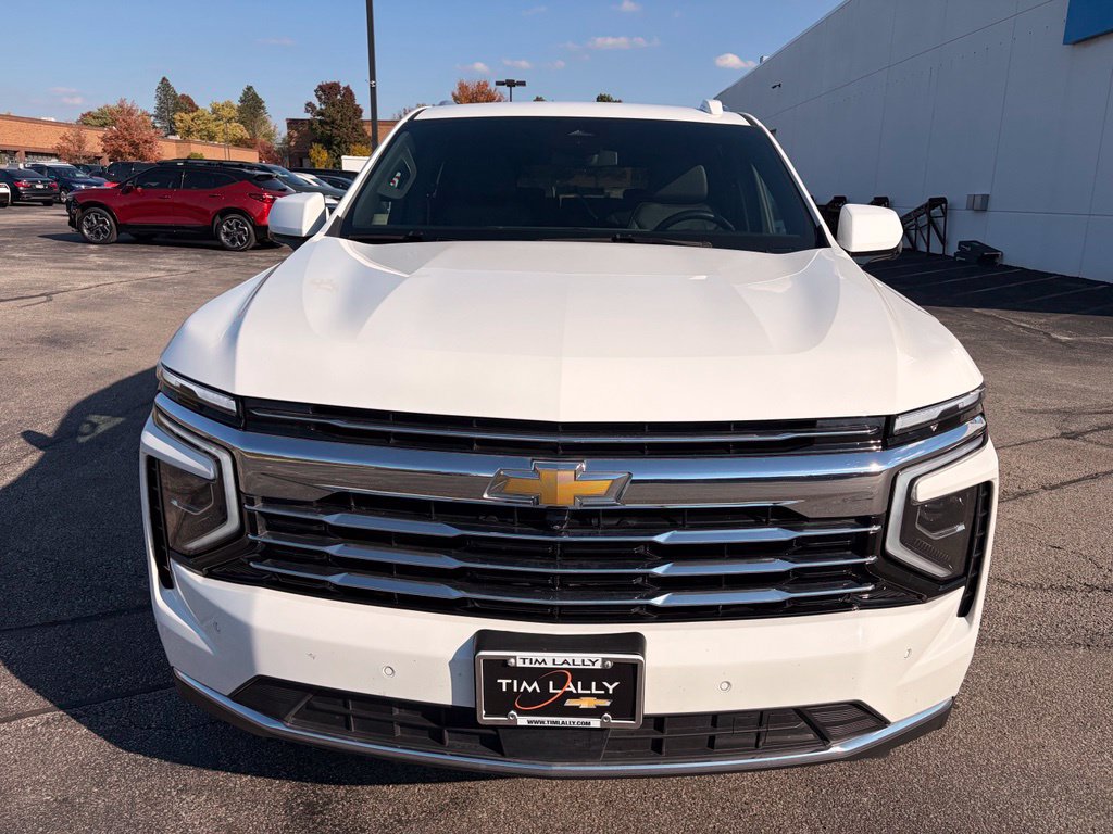Used 2025 Chevrolet Tahoe LT AWD/4WD image 2