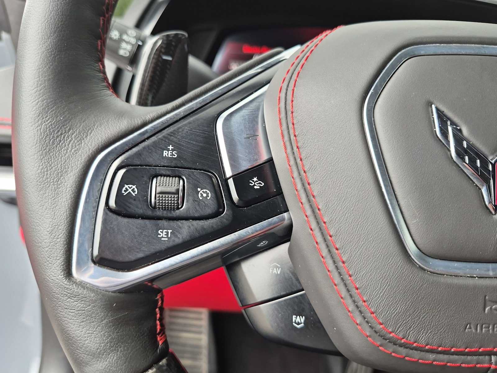 Used 2025 Chevrolet Corvette E-Ray AWD/4WD image 19