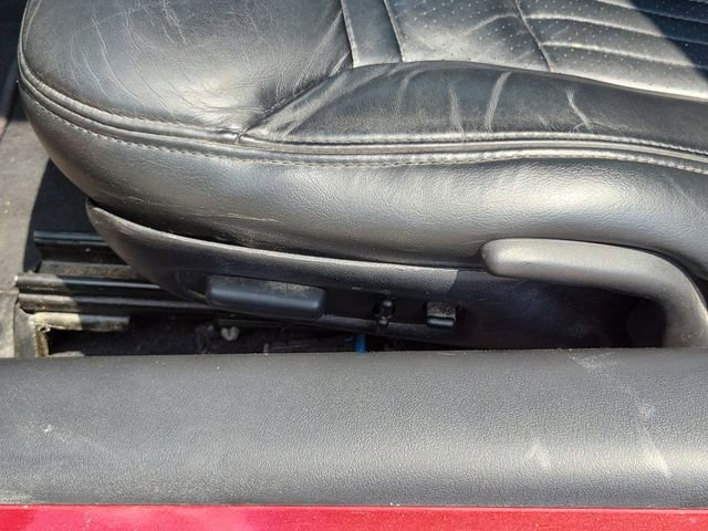 Used 2000 Chevrolet Corvette Coupe w/ Memory Pkg image 6