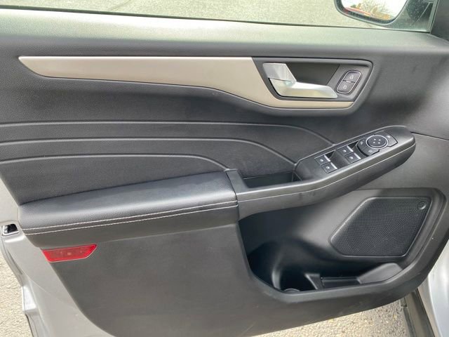 Used 2021 Ford Escape SE w/ Convenience Package image 15