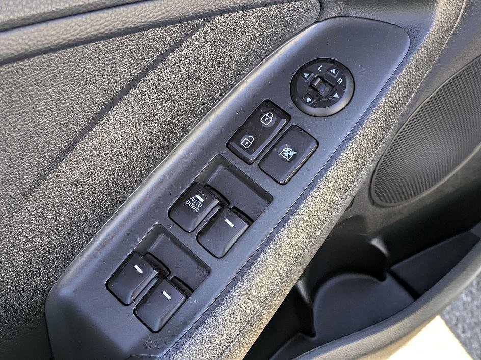 Used 2018 Kia Forte LX image 14