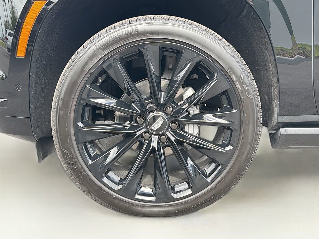 Used 2026 Cadillac Escalade Platinum Sport w/ LPO, ONYX Package AWD/4WD image 44