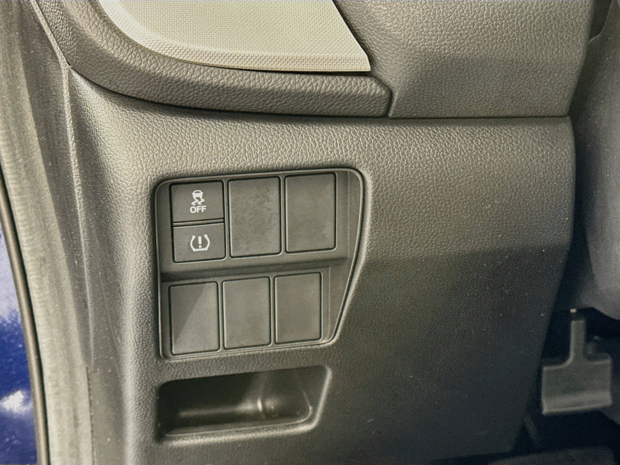 Certified 2018 Honda CR-V LX image 10