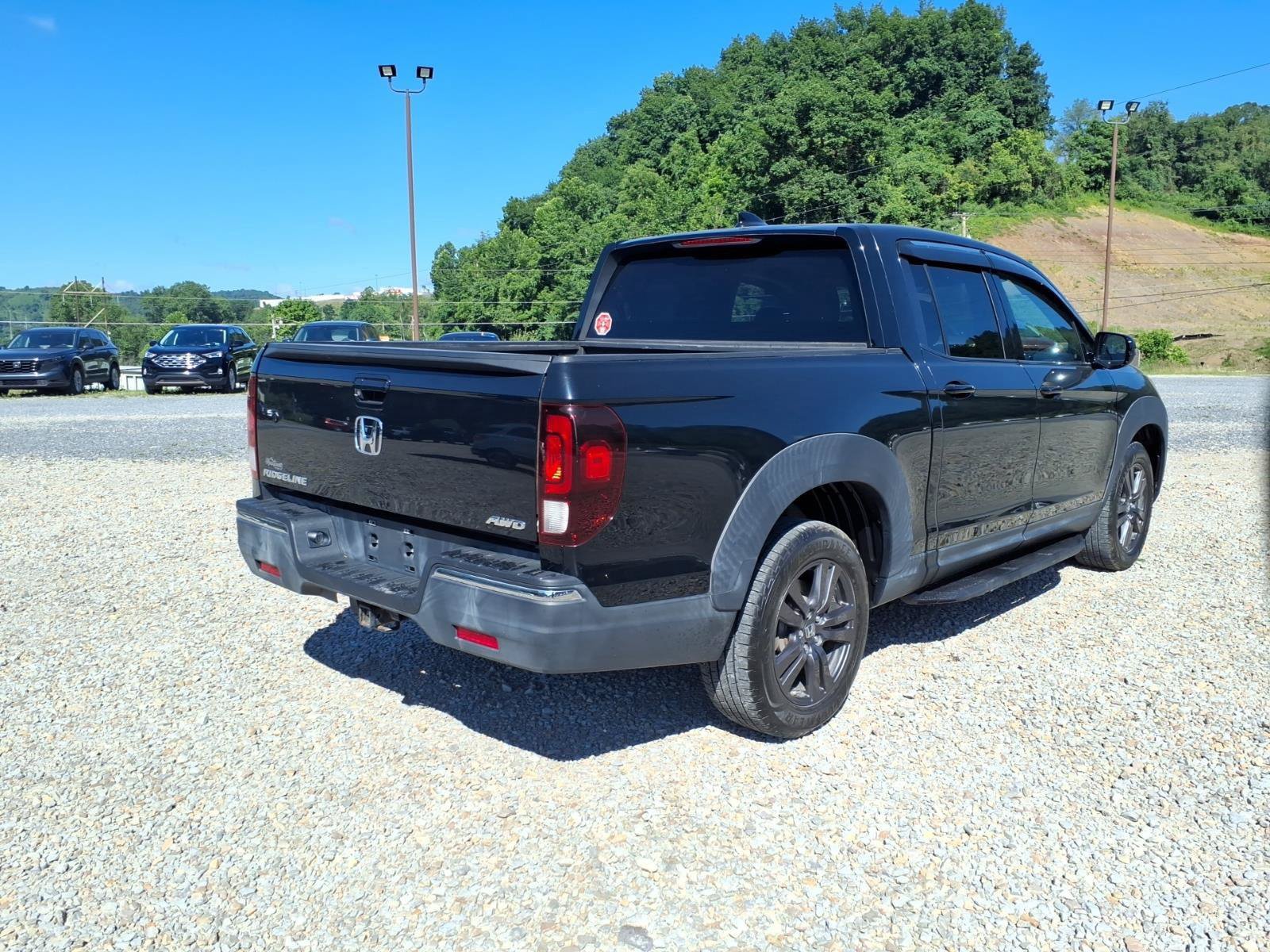 Used 2017 Honda Ridgeline Sport image 6