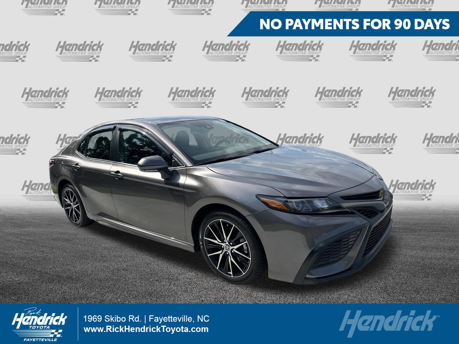 Certified 2023 Toyota Camry SE FWD image 1