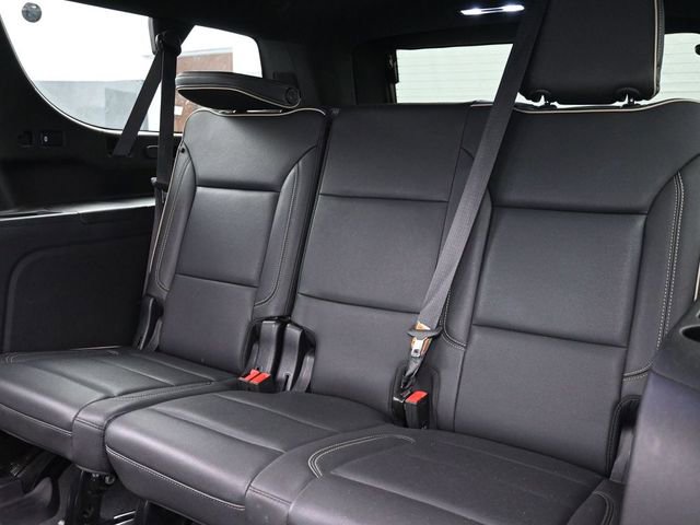 Used 2023 Chevrolet Suburban Premier RWD image 9