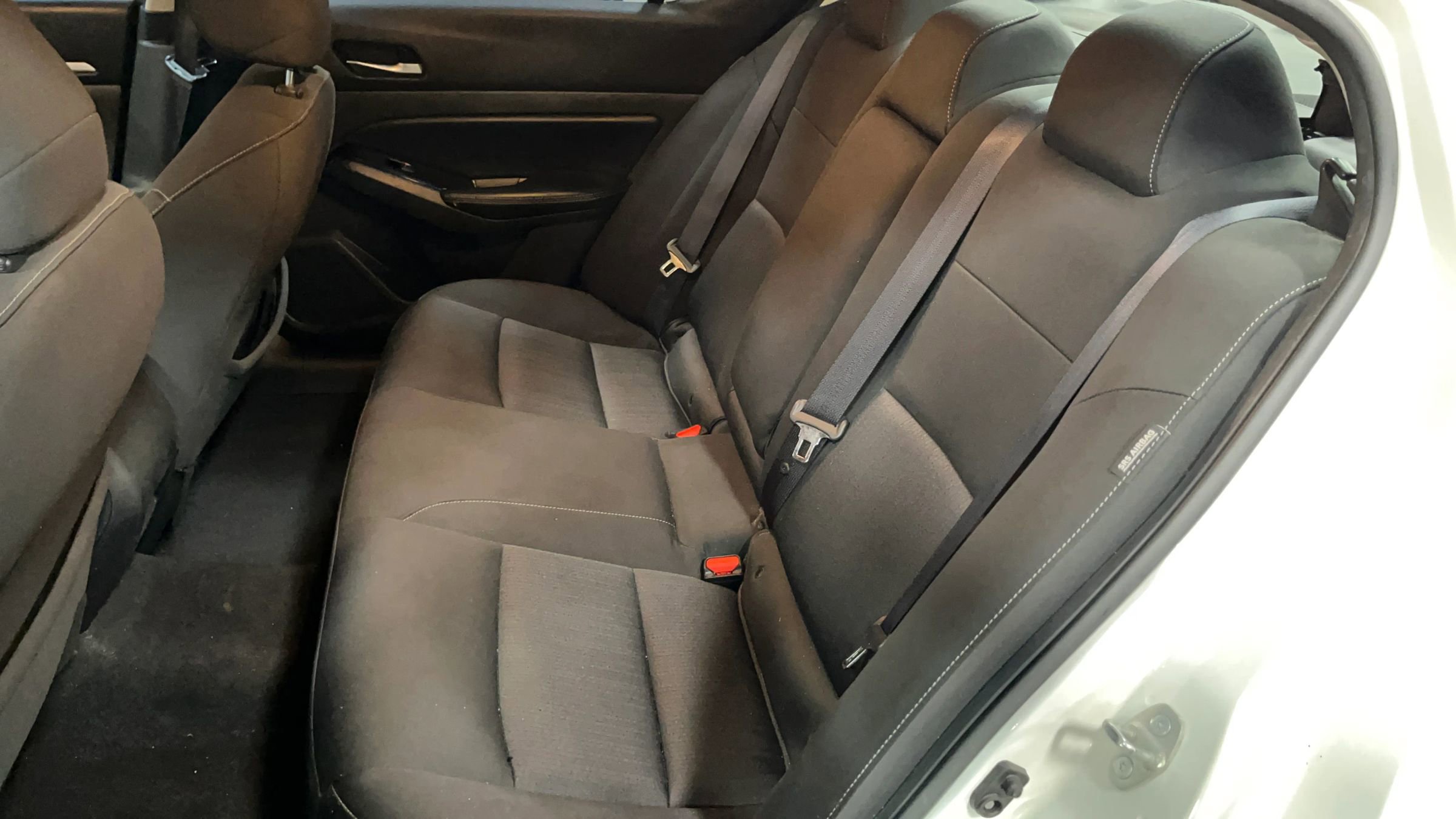 Used 2021 Nissan Altima 2.5 SV w/ SV Premium Package image 5