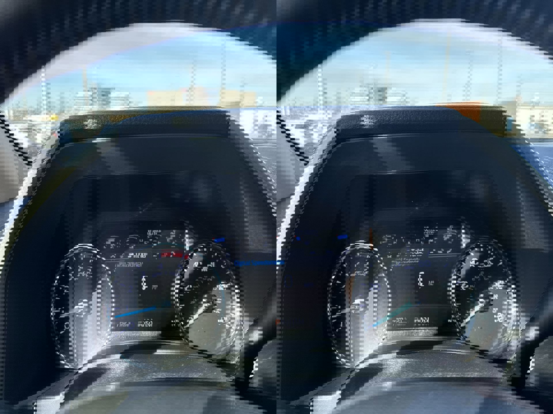 Used 2022 Ford F350 Lariat w/ Chrome Package image 15