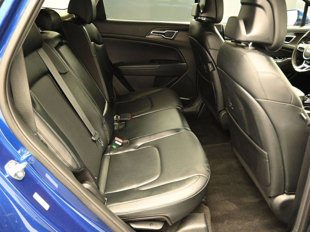 Certified 2024 Kia Sportage EX FWD image 15