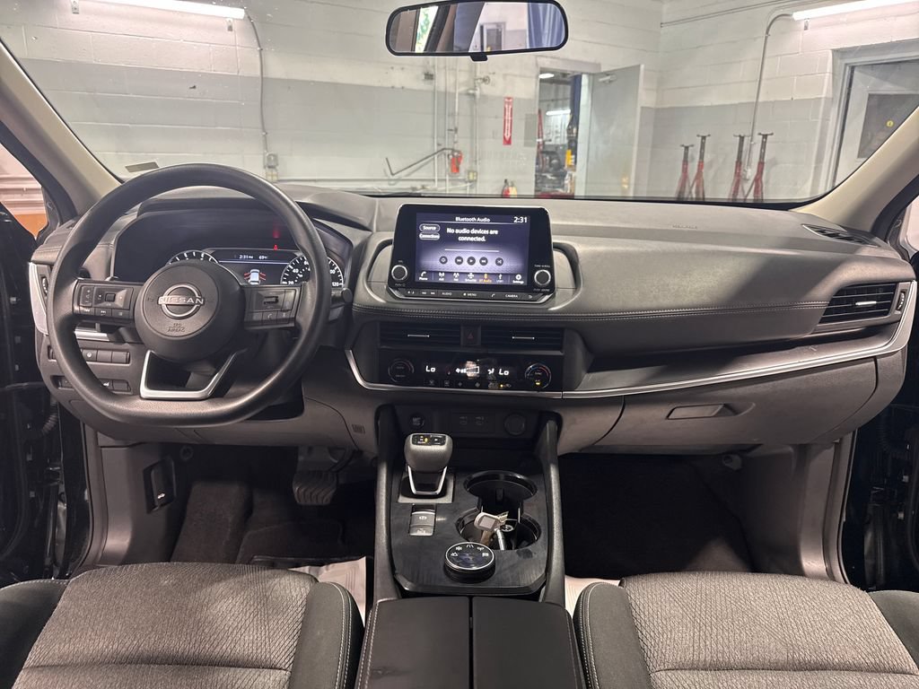 Used 2024 Nissan Rogue SV AWD/4WD image 34