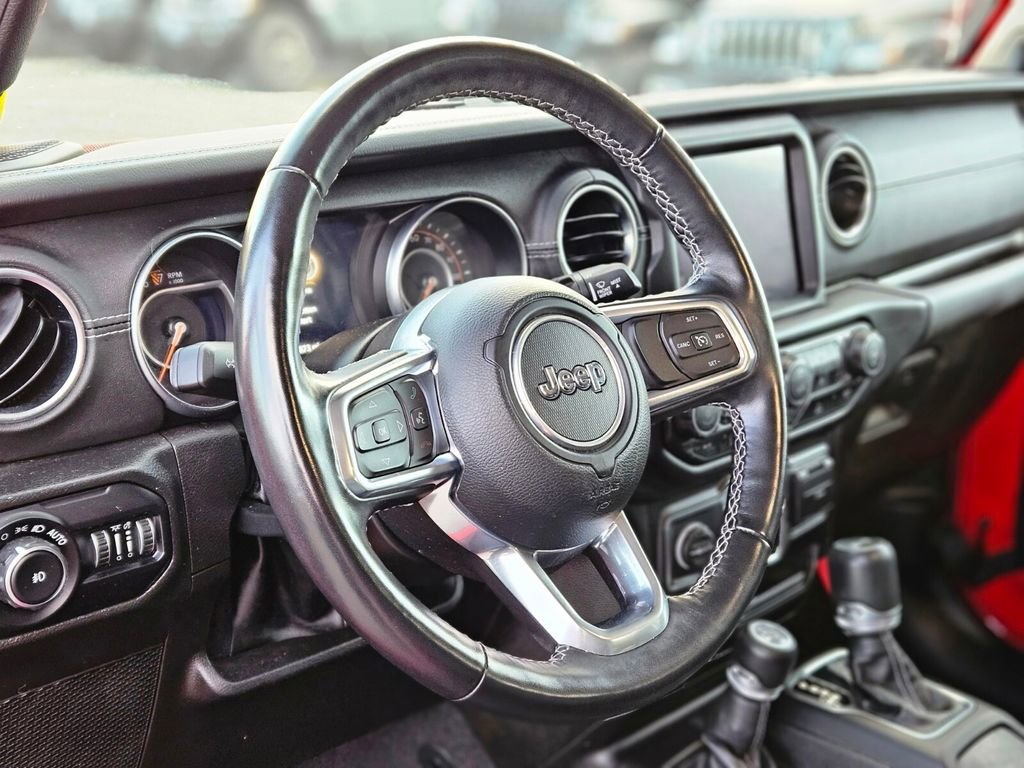 Used 2022 Jeep Wrangler Unlimited Sahara w/ Dual Top Group image 16