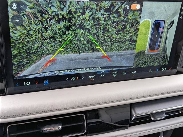 Used 2025 Lincoln Aviator 2WD image 13