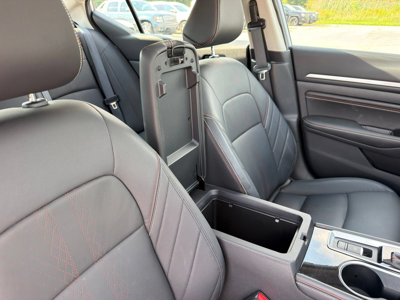 Used 2023 Nissan Altima 2.5 SR w/ SR Premium Package AWD/4WD image 38