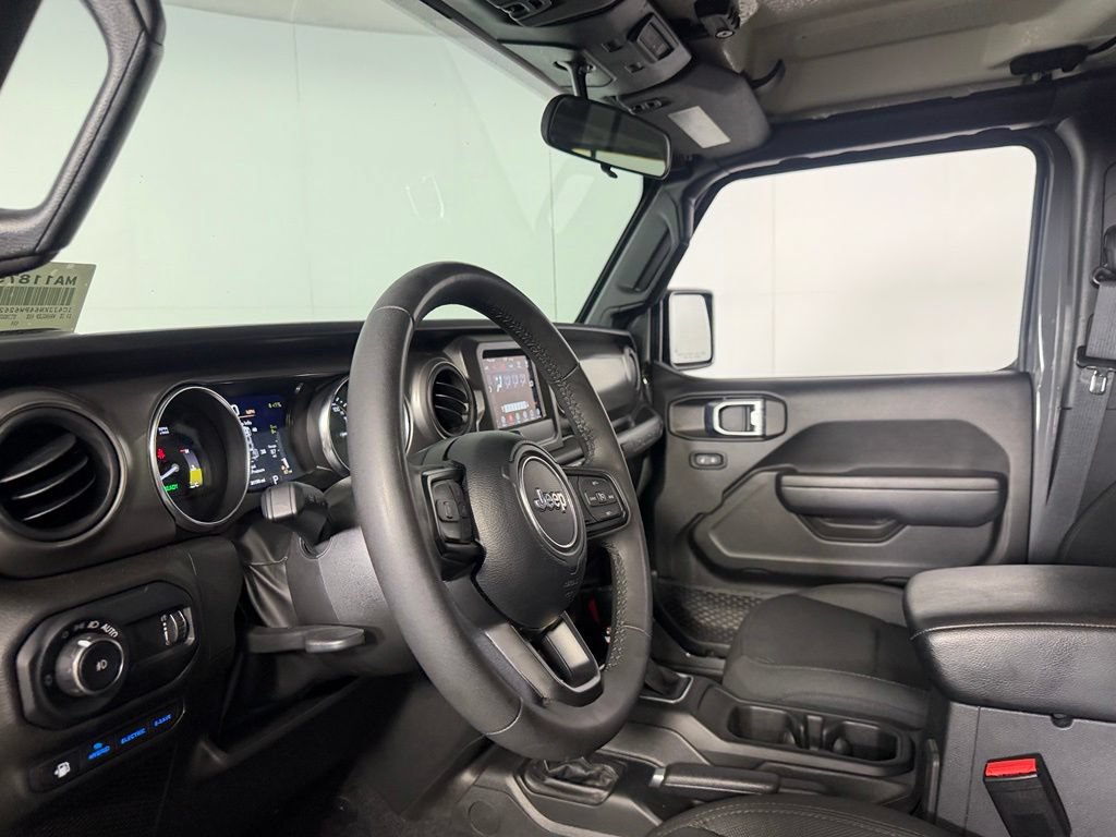 Used 2023 Jeep Wrangler Unlimited AWD/4WD image 23