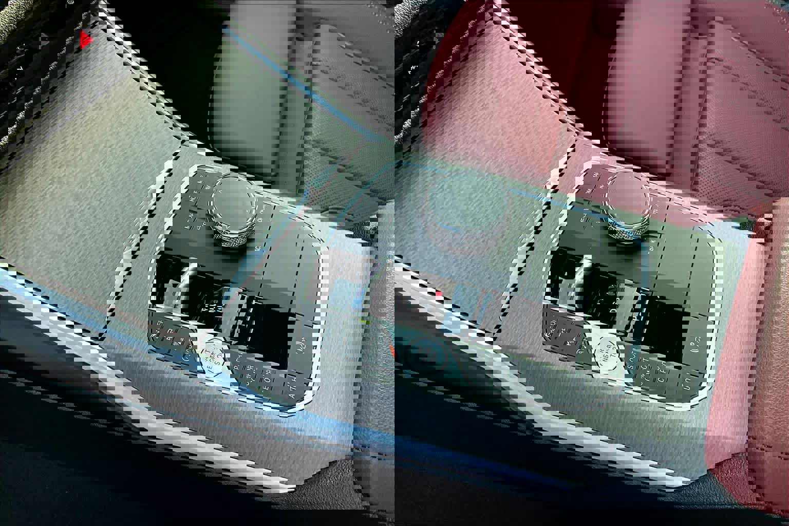 Used 2025 BMW 330i Sedan RWD image 16