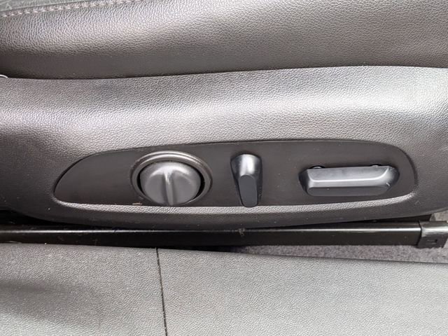 Used 2020 Chevrolet Malibu Premier image 40