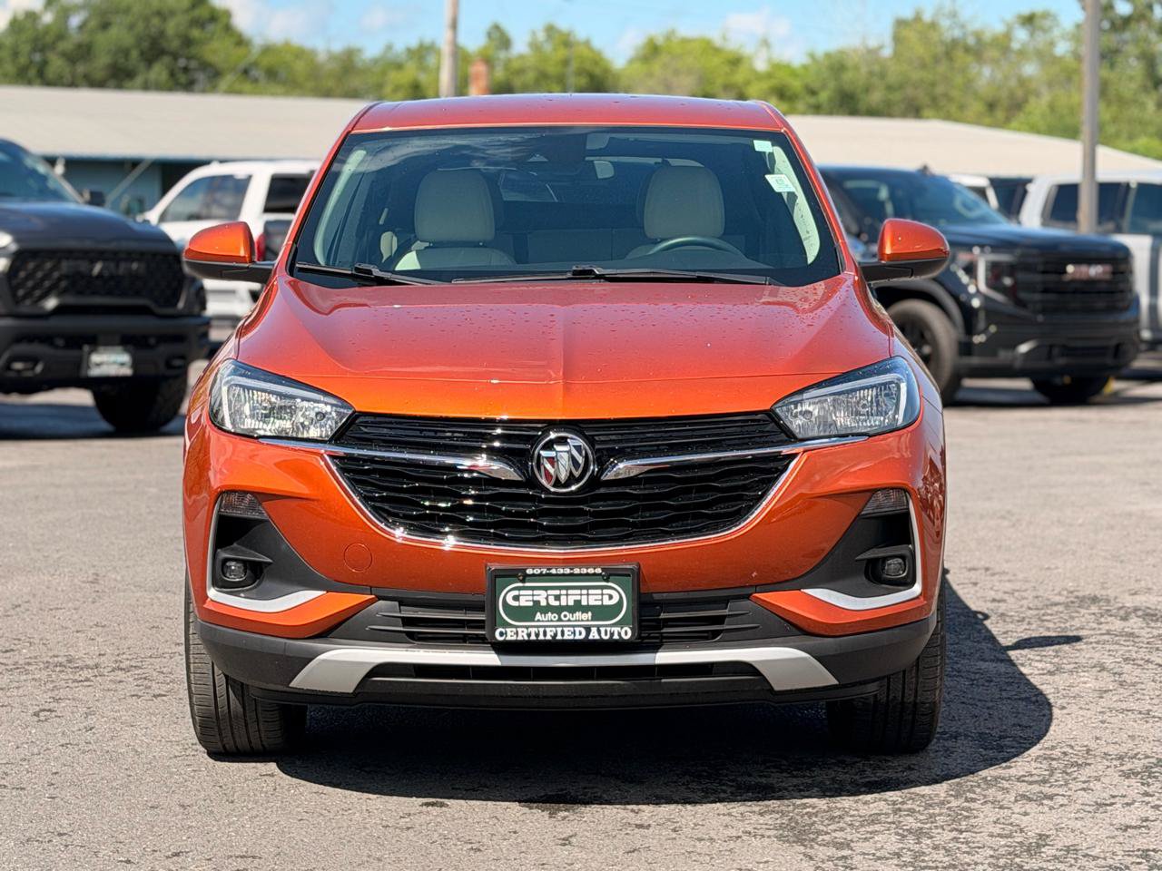 Used 2023 Buick Encore GX Preferred w/ Cold Weather Comfort Package AWD/4WD image 2