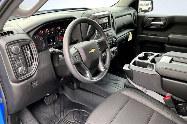 New 2026 Chevrolet Silverado 1500 Custom w/ LPO, Dark Essentials Package image 7