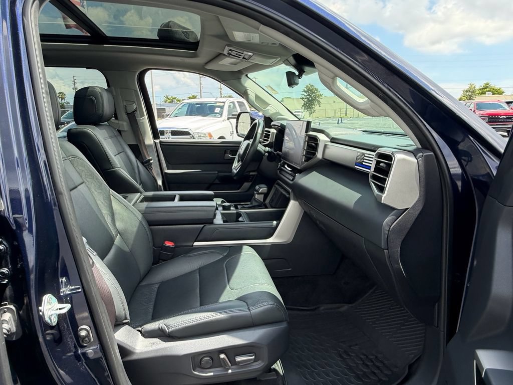 Used 2024 Toyota Tundra Limited AWD/4WD image 17