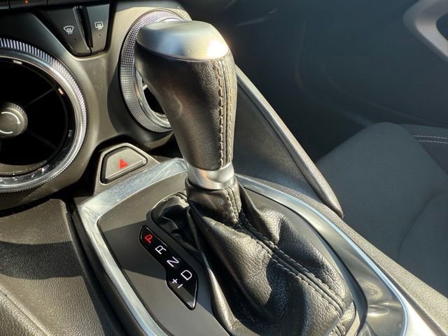 Used 2021 Chevrolet Camaro LT image 24