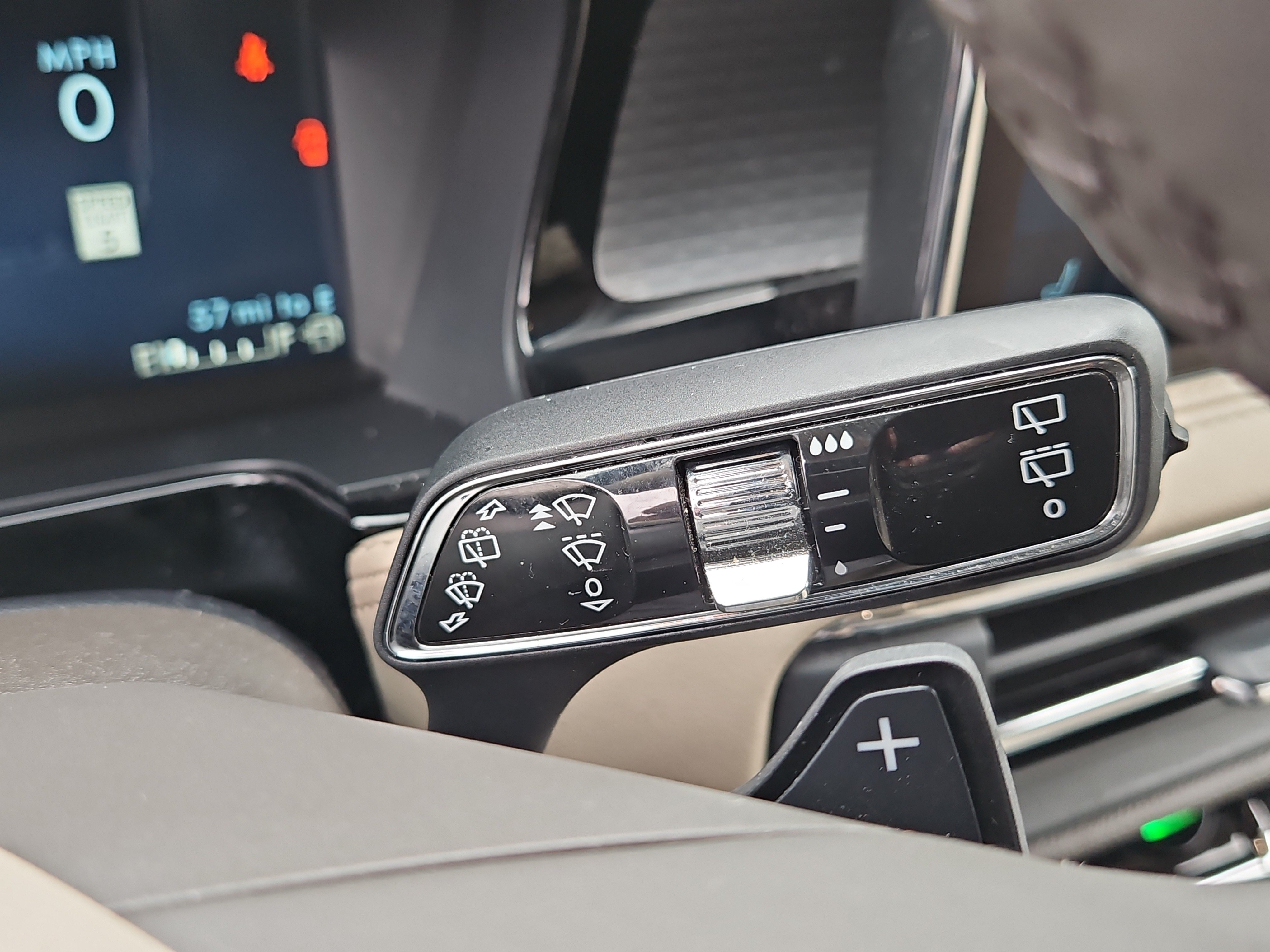 Used 2024 Lincoln Corsair FWD image 20