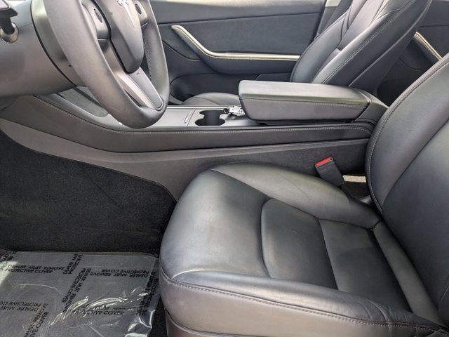 Used 2022 Tesla Model Y Performance image 15