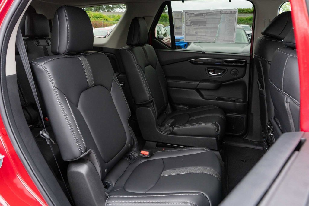New 2025 Honda Pilot EX-L image 14