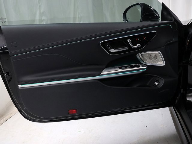 Certified 2024 Mercedes-Benz CLE 450 4MATIC Cabriolet image 27