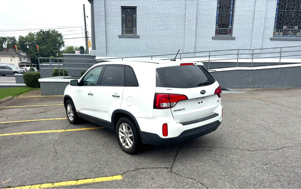 Used 2015 Kia Sorento LX AWD/4WD image 7