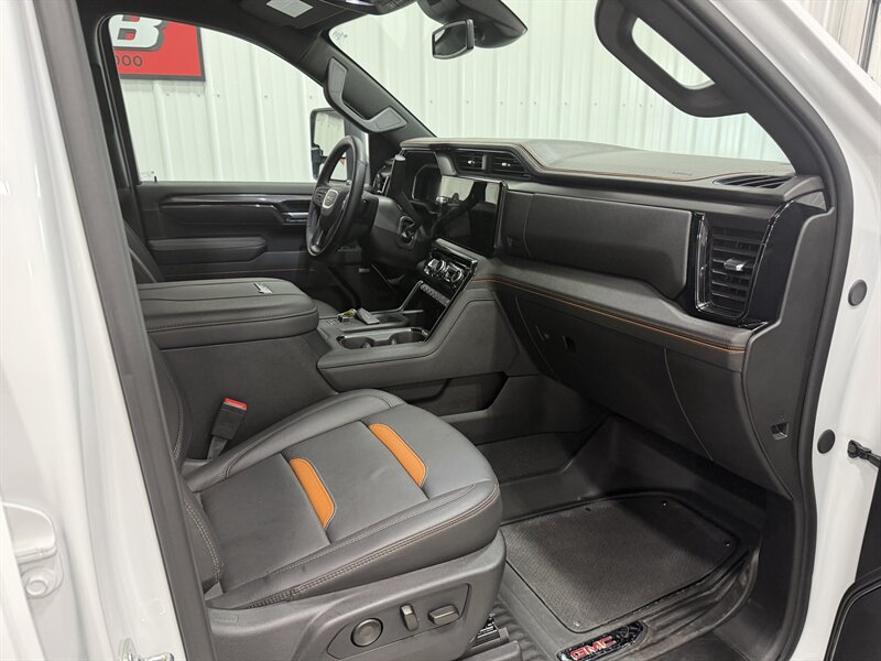 Used 2026 GMC Sierra 2500 AT4 AWD/4WD image 22
