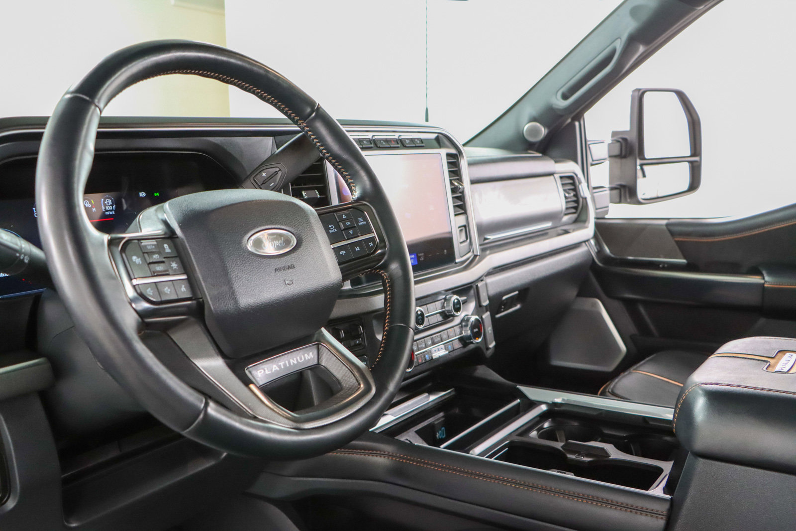 Used 2024 Ford F250 Platinum AWD/4WD image 26