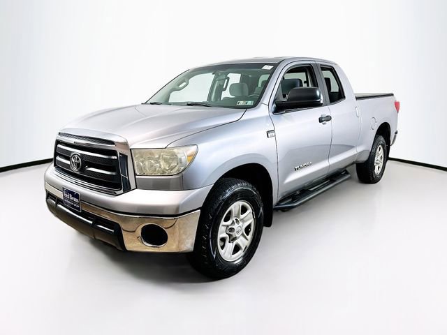 Used 2010 Toyota Tundra 4x4 Double Cab image 3