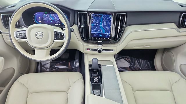 Used 2023 Volvo XC60 B5 Plus w/ Climate Package image 35