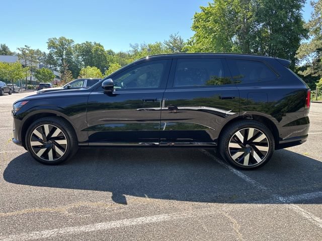 Certified 2025 Volvo EX90 Plus AWD/4WD image 5
