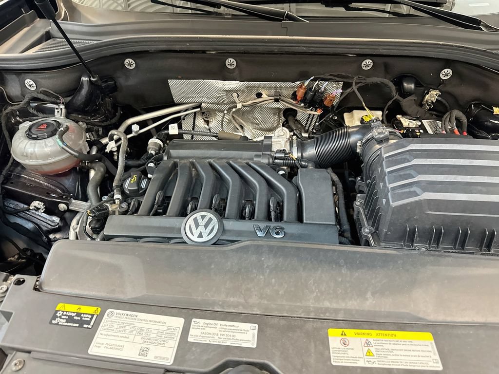 Used 2023 Volkswagen Atlas Cross Sport SEL Premium R-Line AWD/4WD image 34