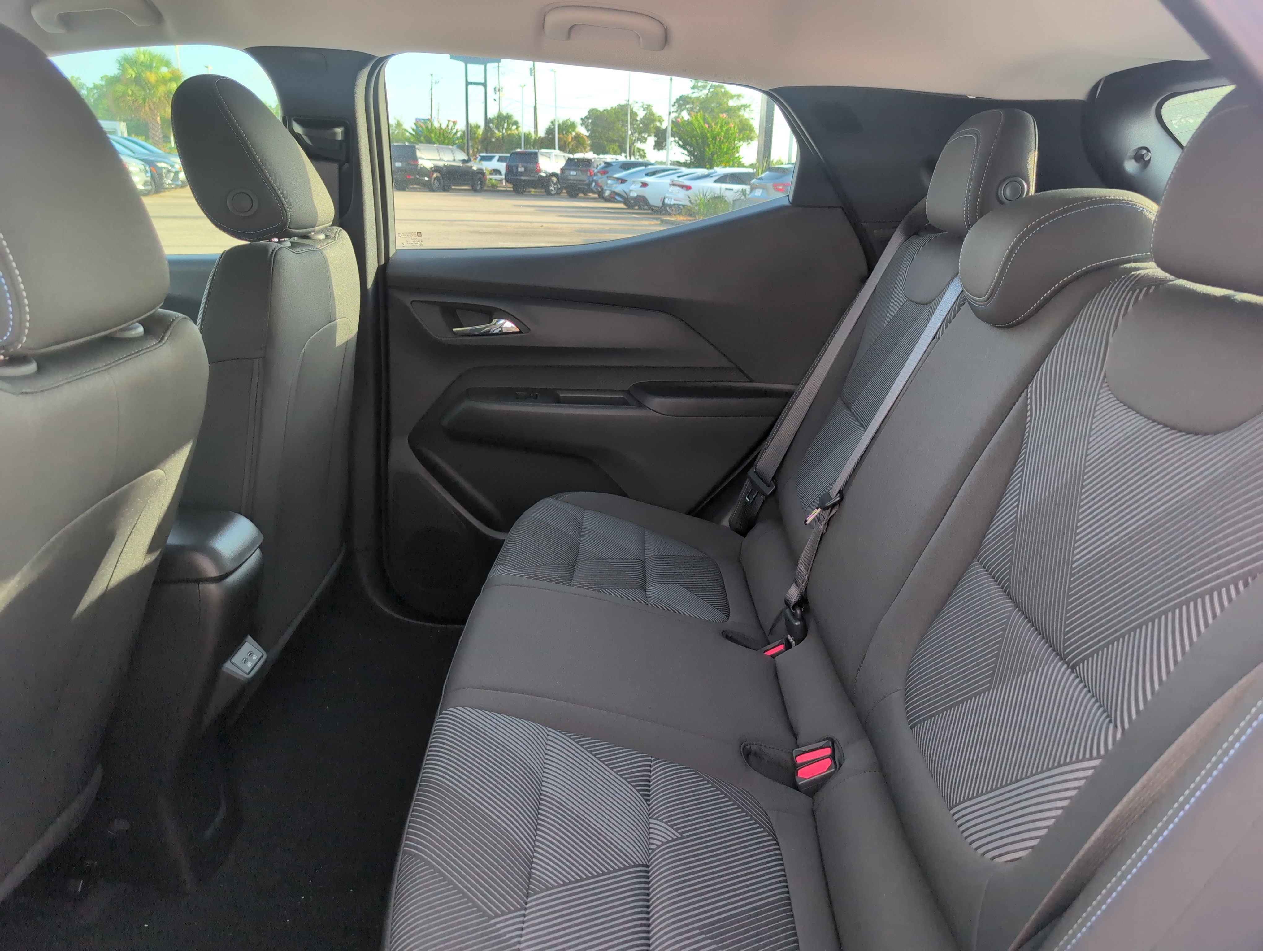 New 2027 Chevrolet Bolt LT w/ LPO, All-Weather Package FWD image 31