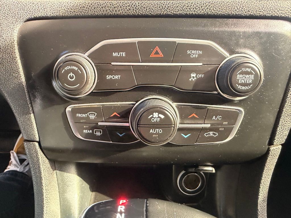 Used 2017 Dodge Charger R/T image 33