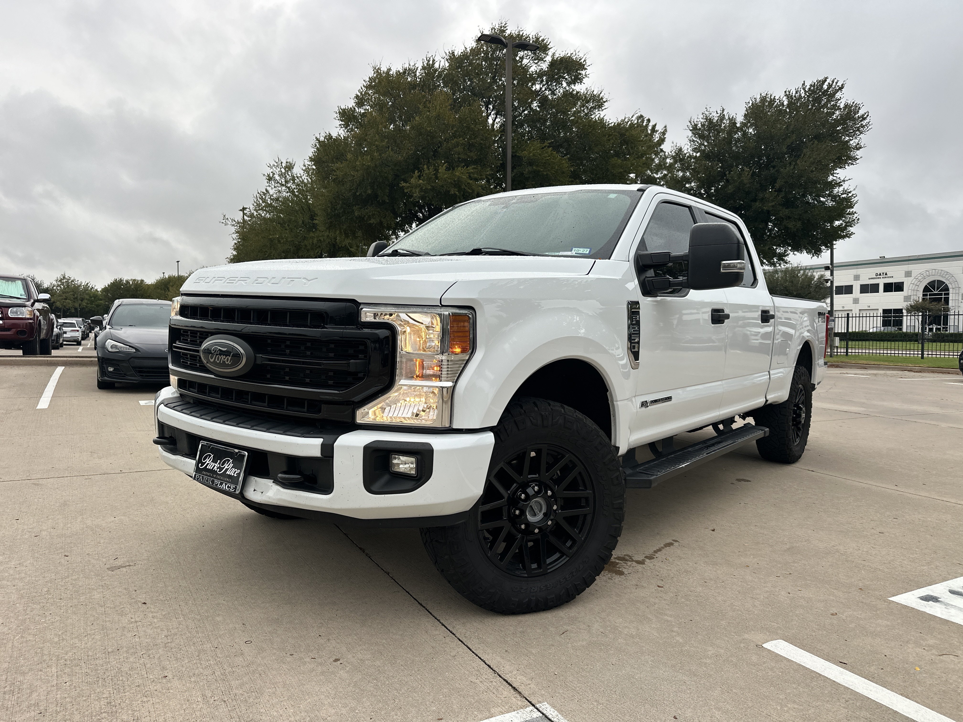 Used 2022 Ford F250 XLT w/ Black Appearance Package AWD/4WD image 1
