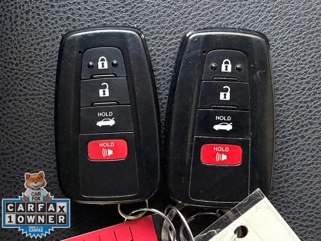 Used 2018 Toyota Camry XSE image 26