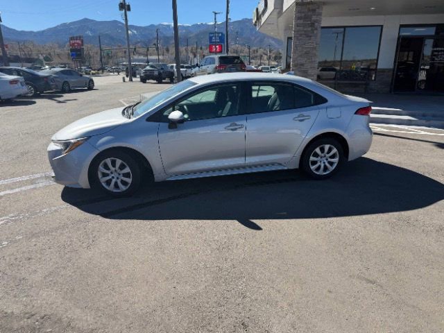 Used 2023 Toyota Corolla LE FWD image 7