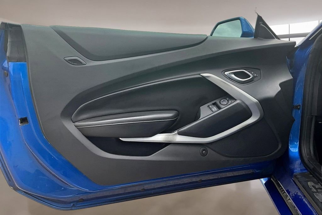 Used 2017 Chevrolet Camaro SS image 18