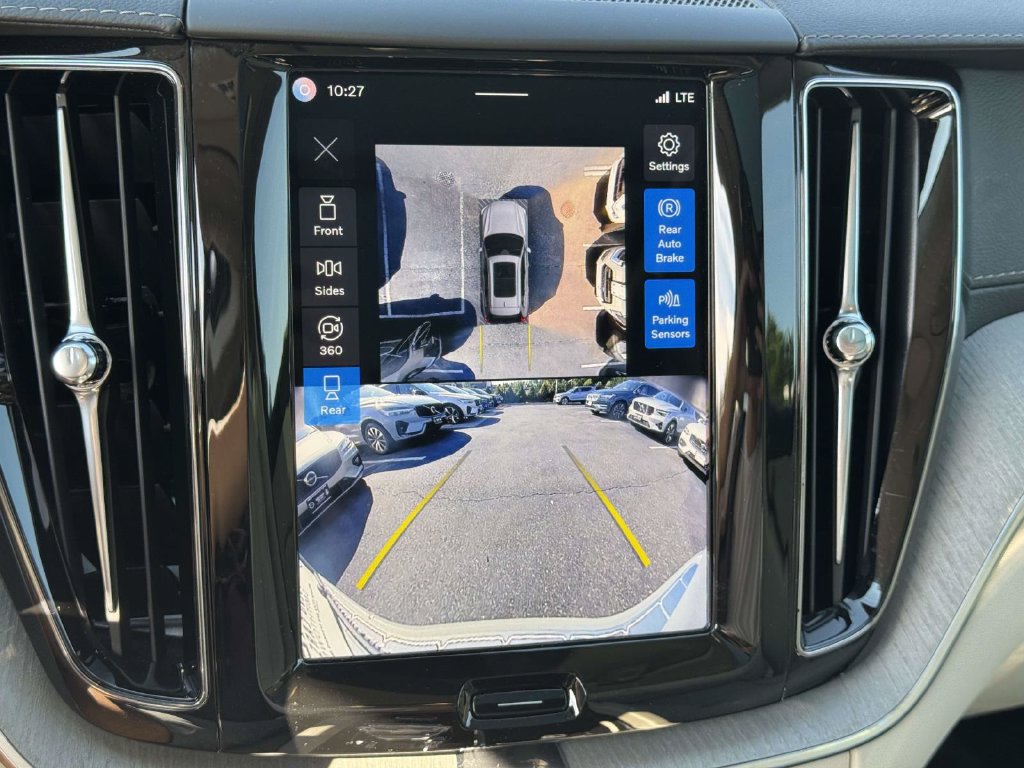 Certified 2025 Volvo XC60 B5 Ultra w/ Protection Package Premier AWD/4WD image 25