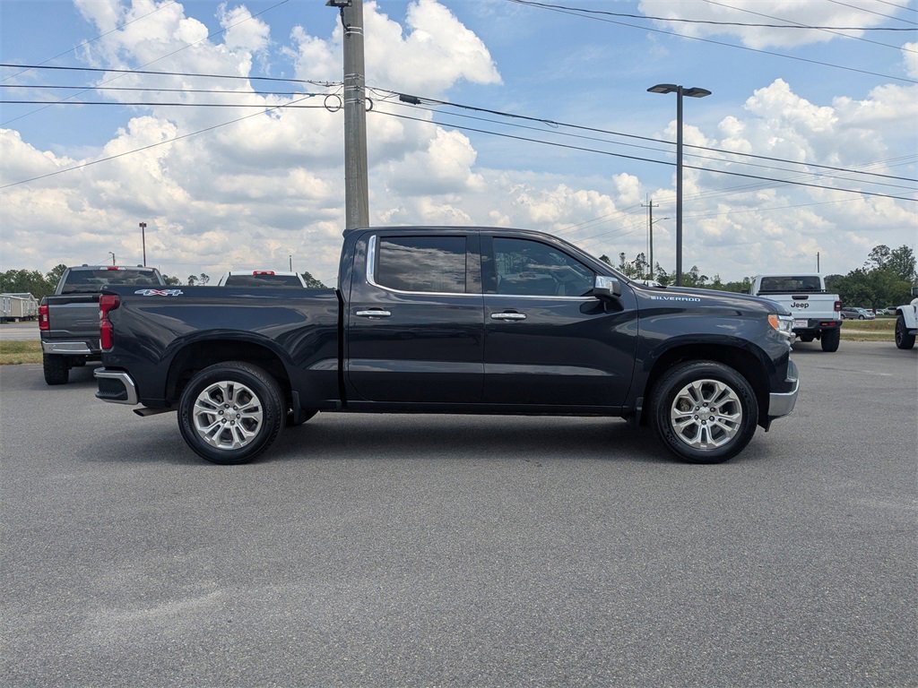 Used 2023 Chevrolet Silverado 1500 LTZ image 3