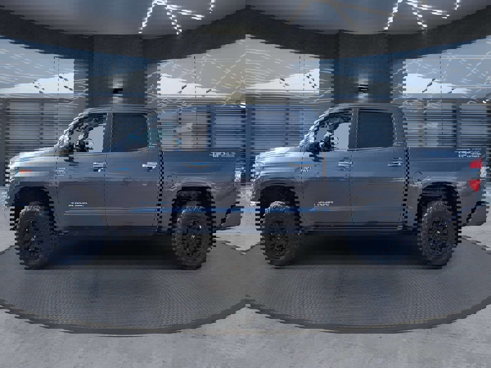 Used 2018 Toyota Tundra Limited w/ Limited Premium Package image 3