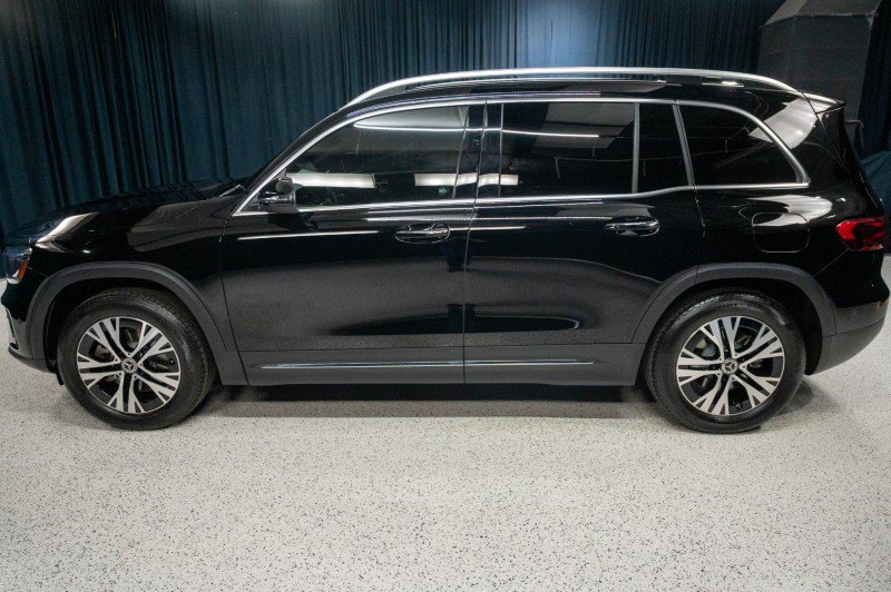 Certified 2024 Mercedes-Benz GLB 250 4MATIC image 8